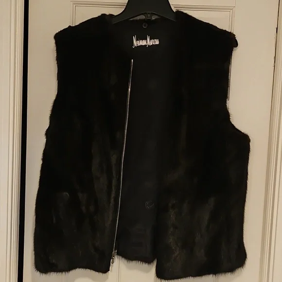Neiman Marcus Brown Fur Vest - Picture 1 of 7